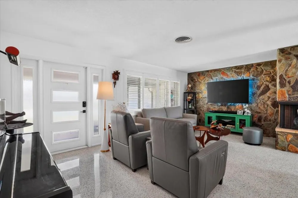 3432 79TH STREET St Petersburg, FL 33710