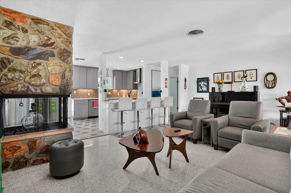 3432 79TH STREET St Petersburg, FL 33710