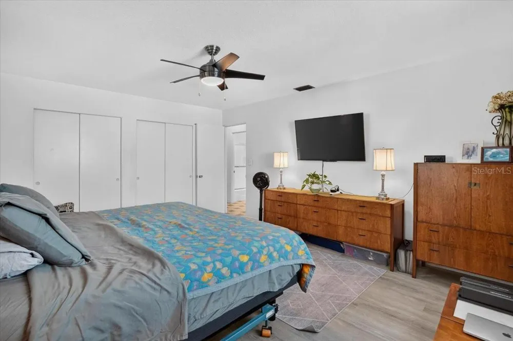 3432 79TH STREET St Petersburg, FL 33710