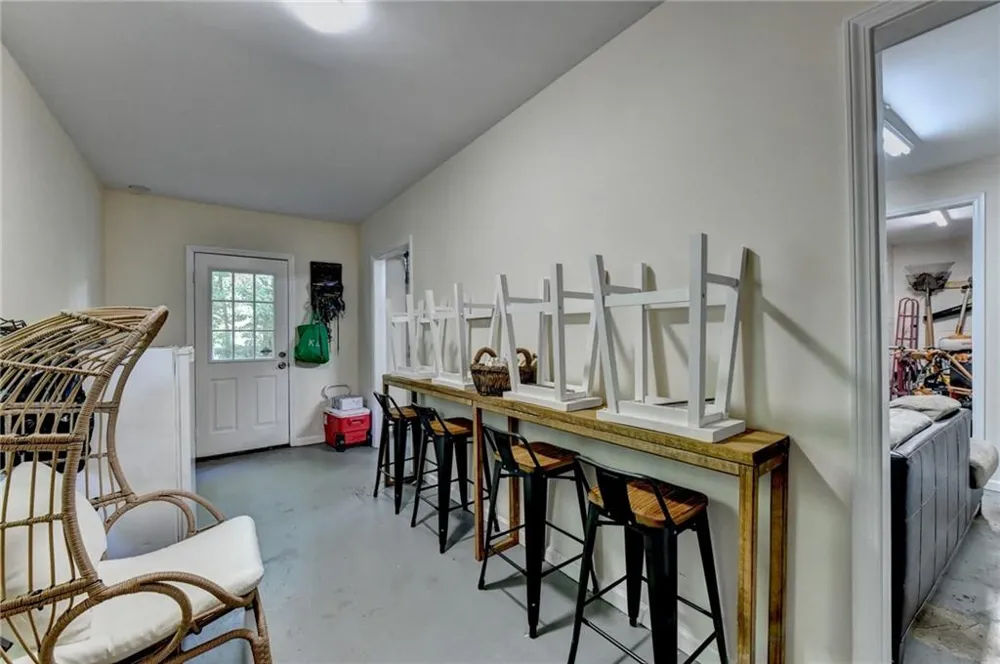 16 River Oak Court Dawsonville, GA 30534