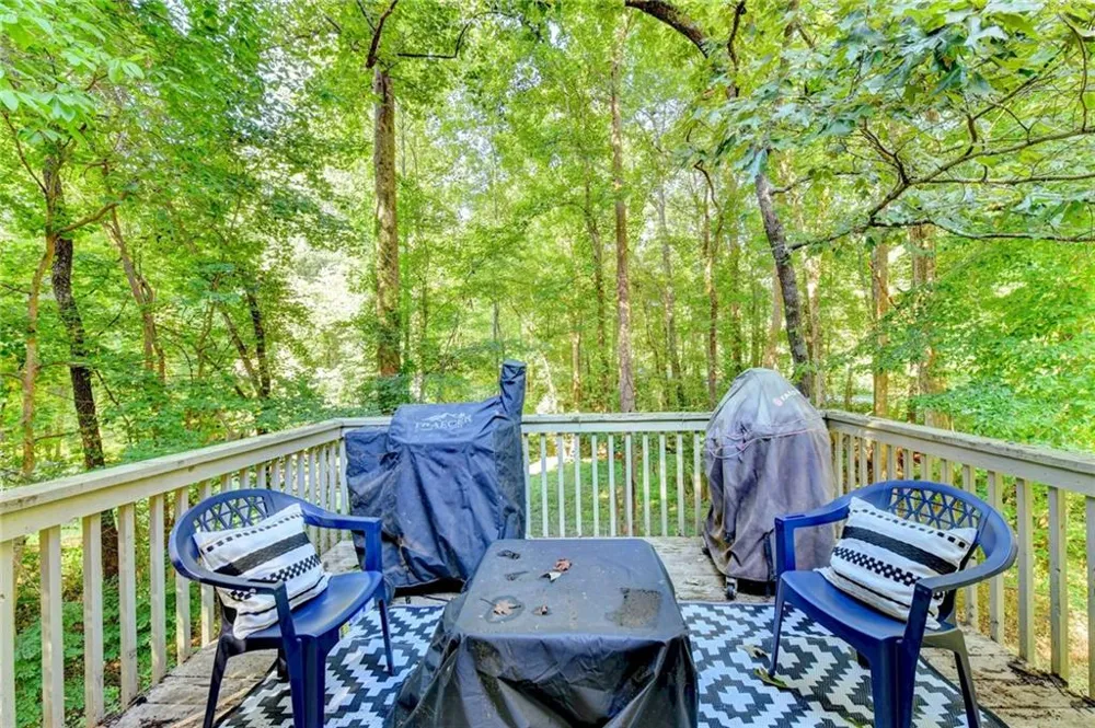 16 River Oak Court Dawsonville, GA 30534