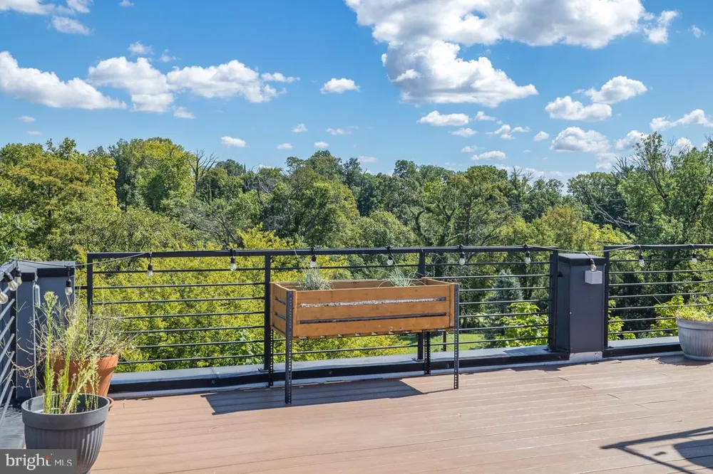 433 PARK ROAD NW #2 Washington, DC 20010