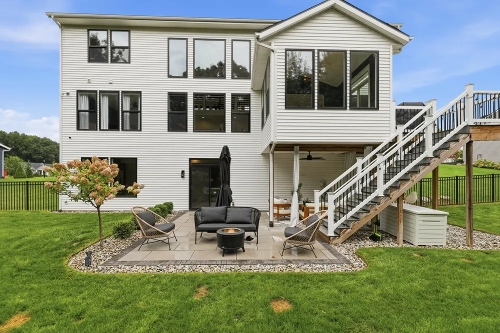 9336 Sunset Ridge Drive NE Algoma Township, MI 49341