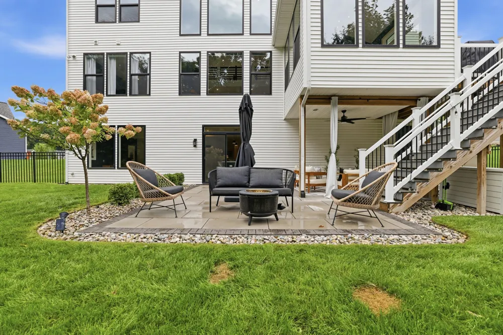 9336 Sunset Ridge Drive NE Algoma Township, MI 49341