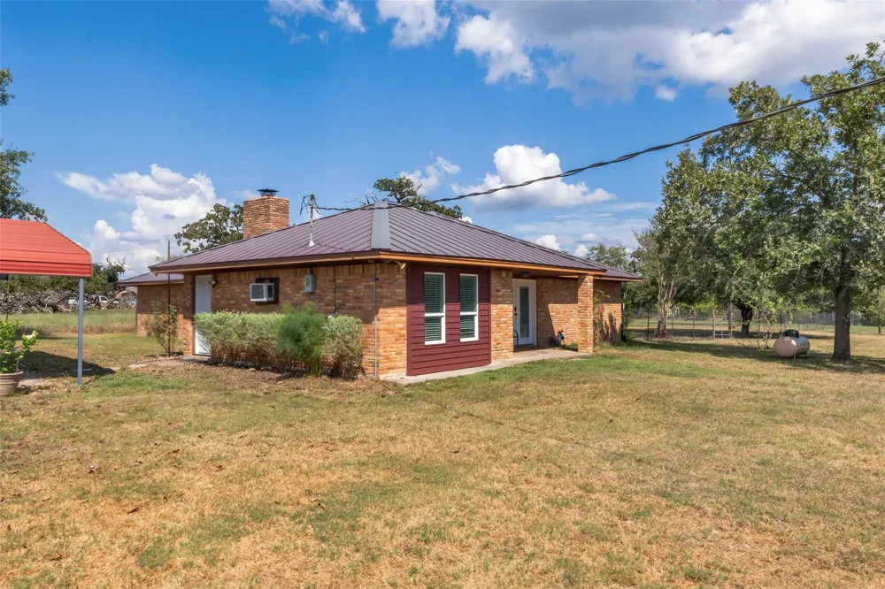 10337 County Road 174 Anderson, TX 77830