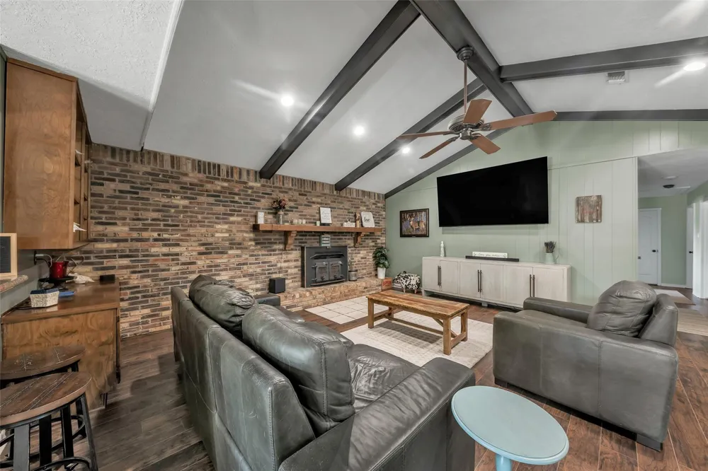 10337 County Road 174 Anderson, TX 77830