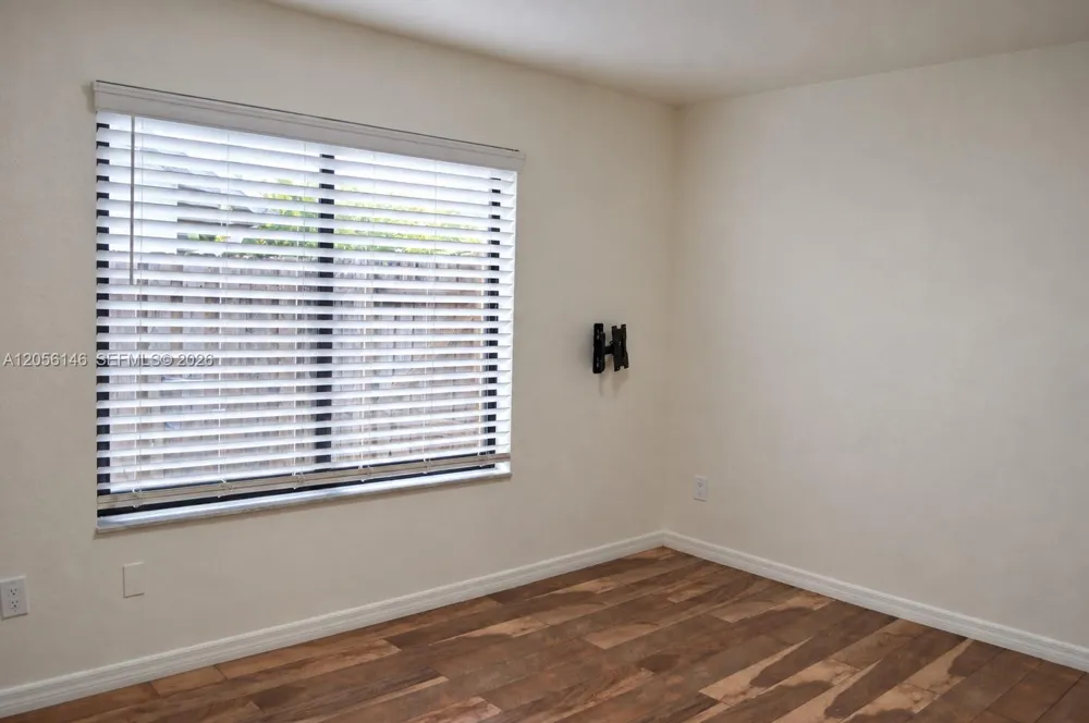 13304 SW 102nd Ter Miami, FL 33186