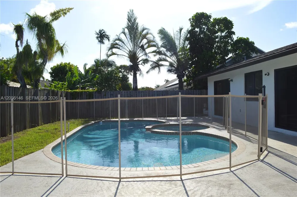 13304 SW 102nd Ter Miami, FL 33186