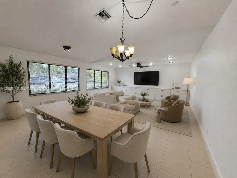 13304 SW 102nd Ter Miami, FL 33186