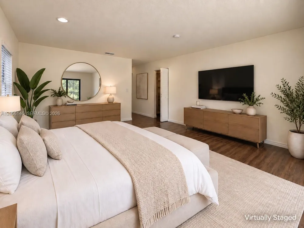 13304 SW 102nd Ter Miami, FL 33186