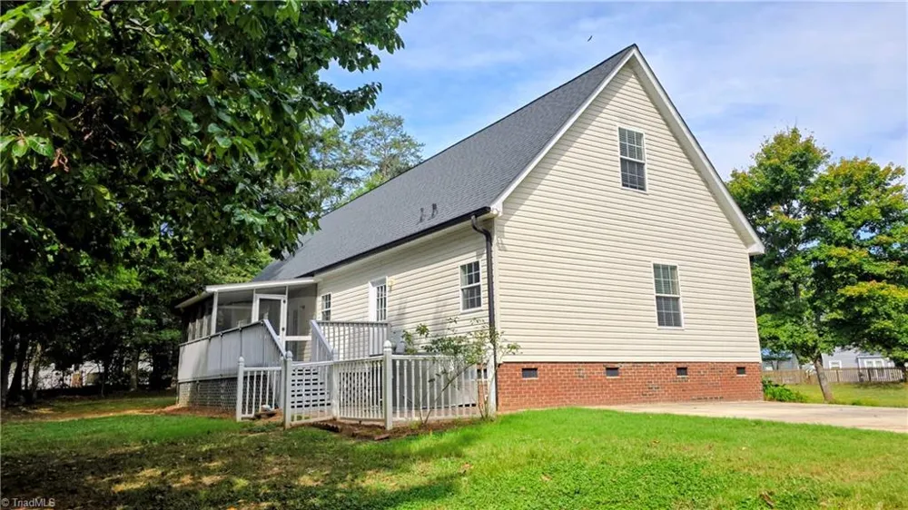 1096 Tuttle Road Rural Hall, NC 27045