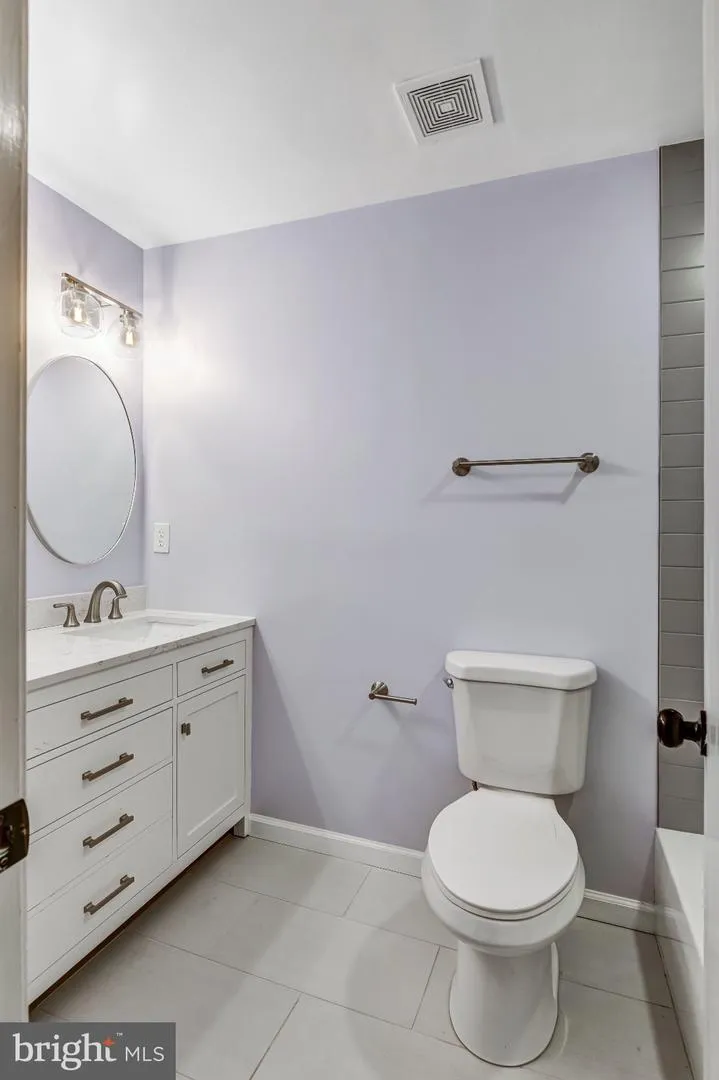 9022 TRAILRIDGE COURT Vienna, VA 22182