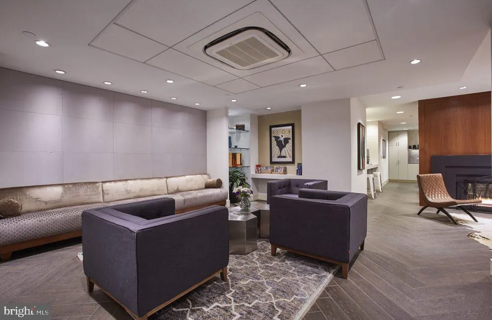 1616 WALNUT STREET #2210 Philadelphia, PA 19103