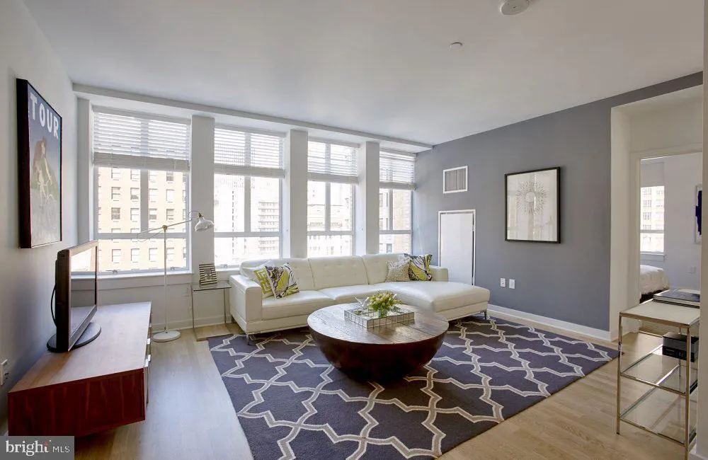 1616 WALNUT STREET #2210 Philadelphia, PA 19103
