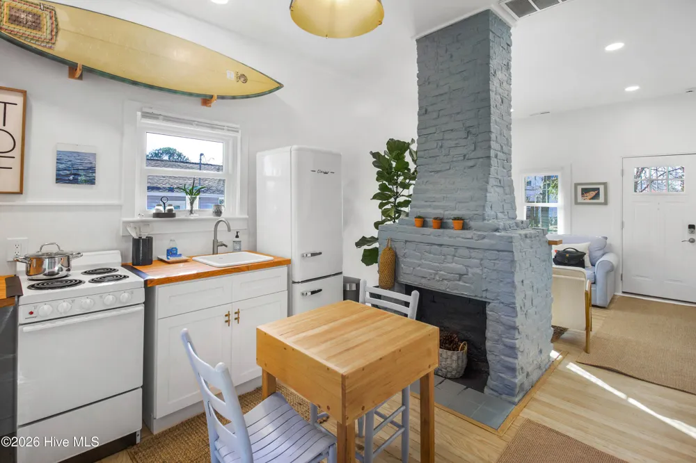 911 Dock Street Wilmington, NC 28401