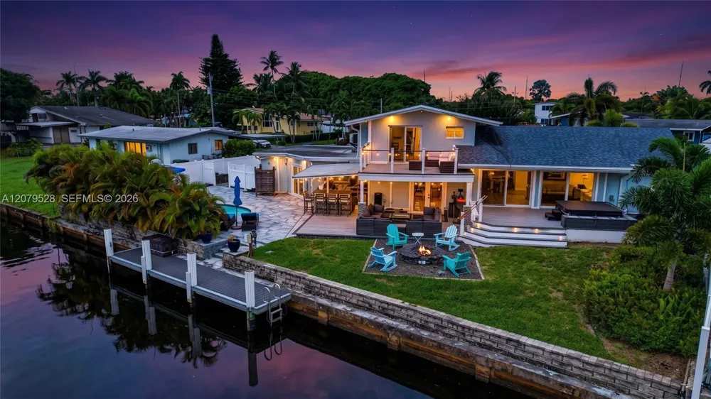 2518 Tortugas Ln Fort Lauderdale, FL 33312