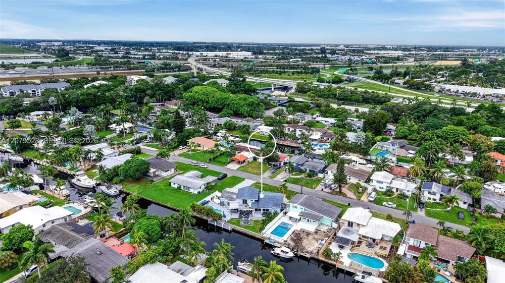 2518 Tortugas Ln Fort Lauderdale, FL 33312