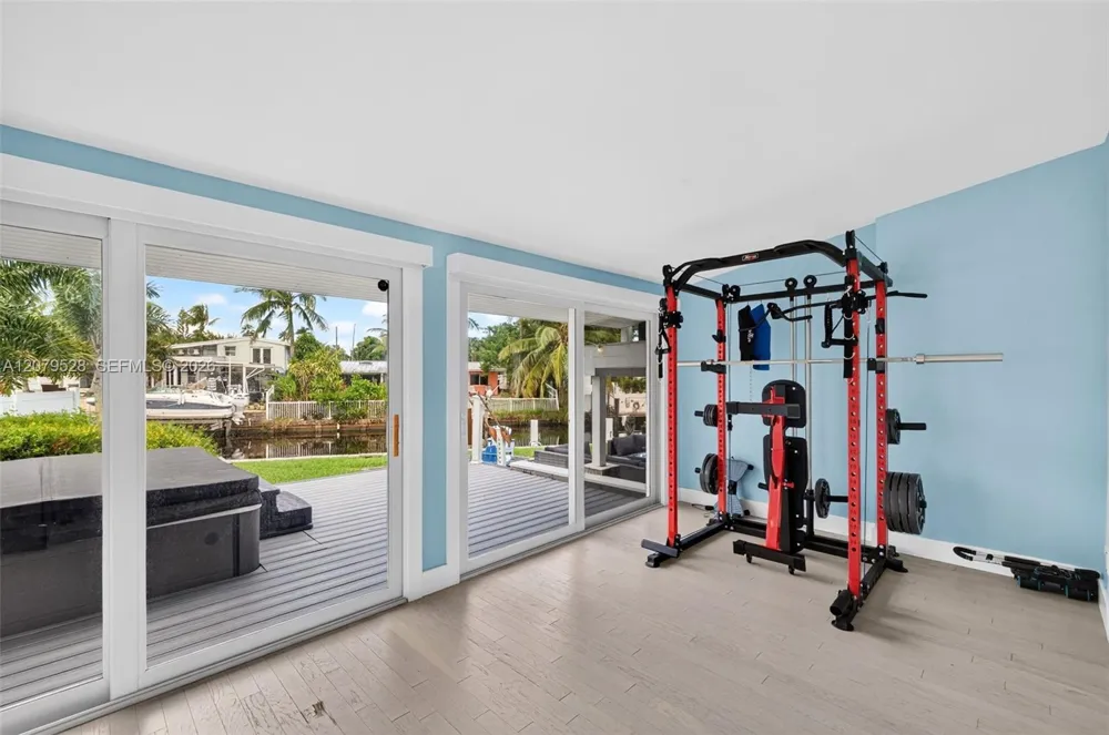 2518 Tortugas Ln Fort Lauderdale, FL 33312