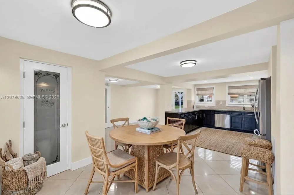 2518 Tortugas Ln Fort Lauderdale, FL 33312