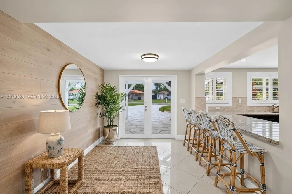 2518 Tortugas Ln Fort Lauderdale, FL 33312