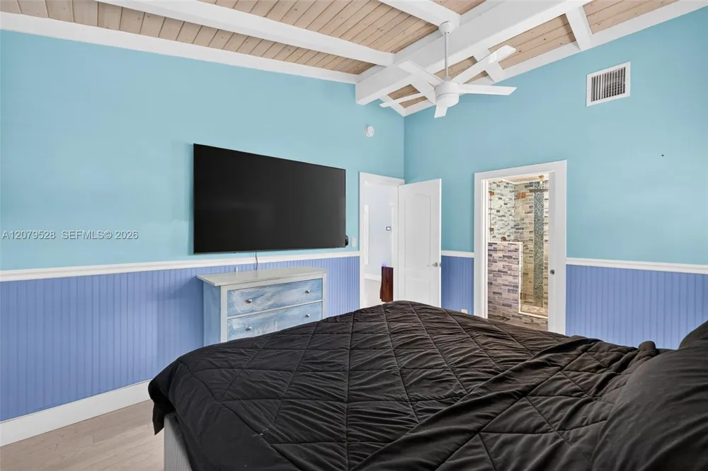 2518 Tortugas Ln Fort Lauderdale, FL 33312