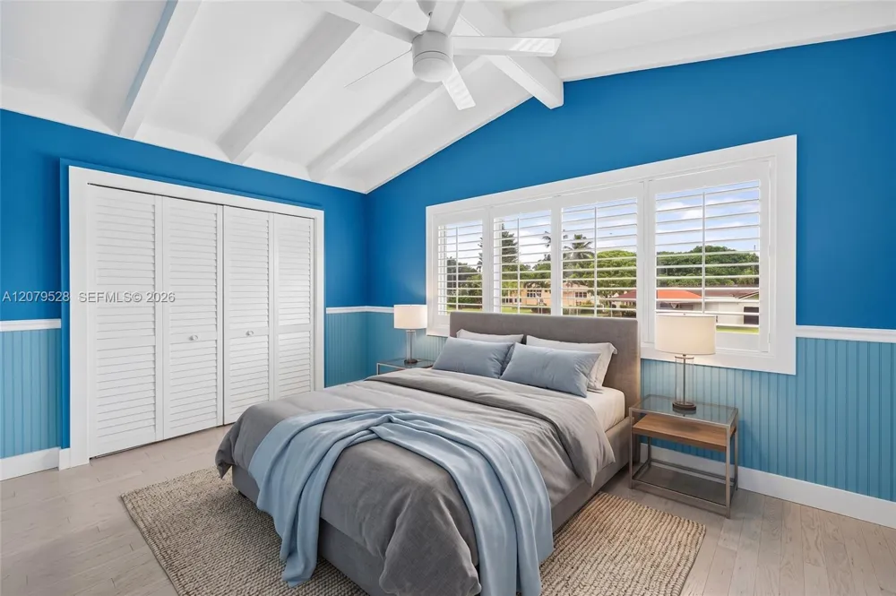 2518 Tortugas Ln Fort Lauderdale, FL 33312