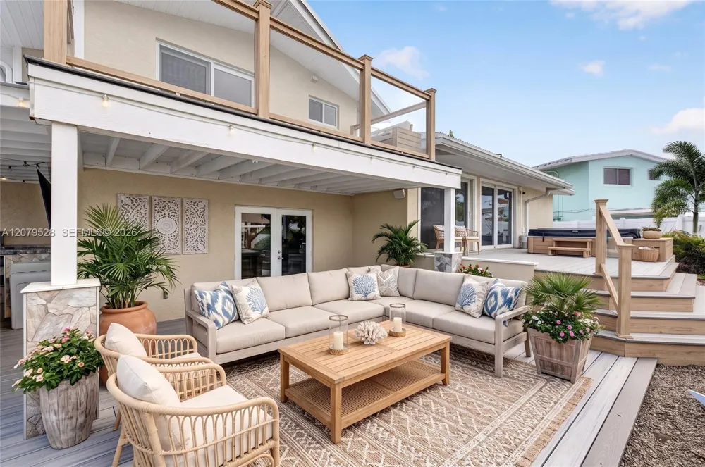 2518 Tortugas Ln Fort Lauderdale, FL 33312