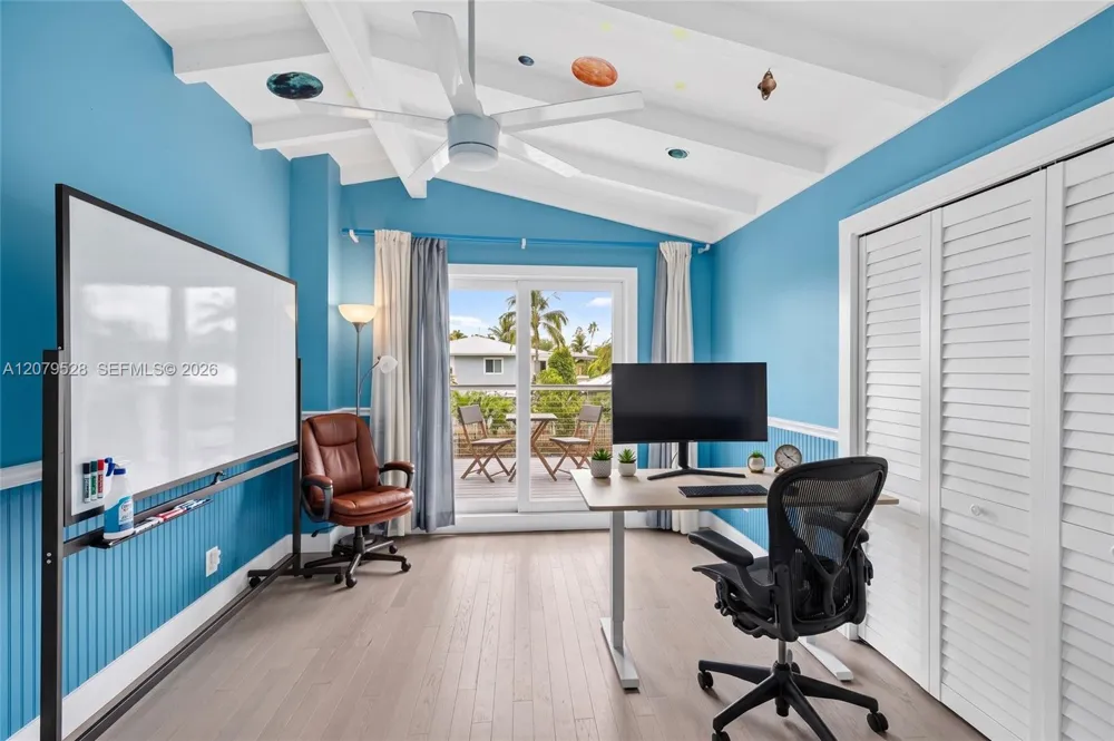 2518 Tortugas Ln Fort Lauderdale, FL 33312