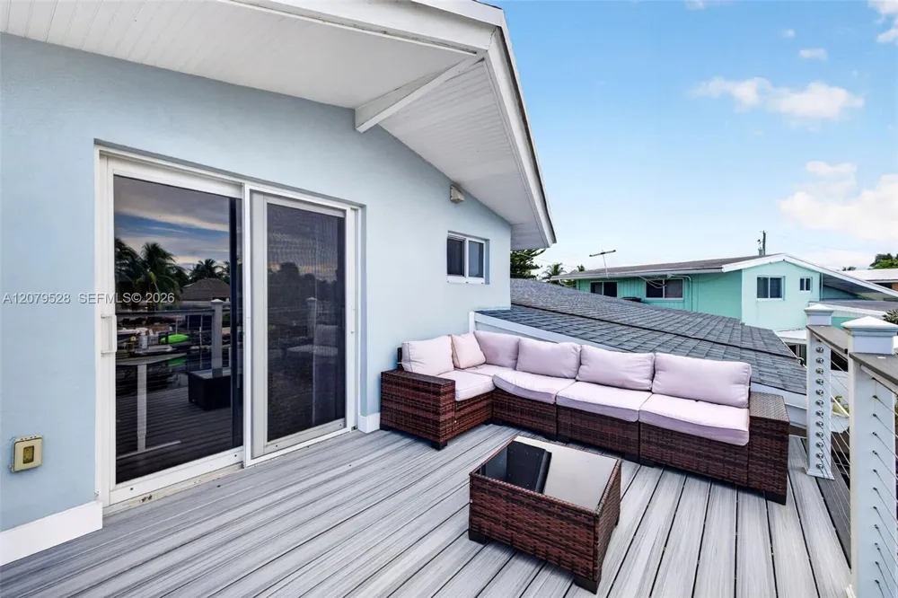2518 Tortugas Ln Fort Lauderdale, FL 33312
