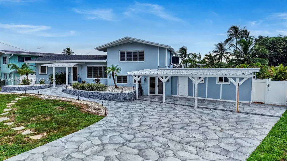 2518 Tortugas Ln Fort Lauderdale, FL 33312