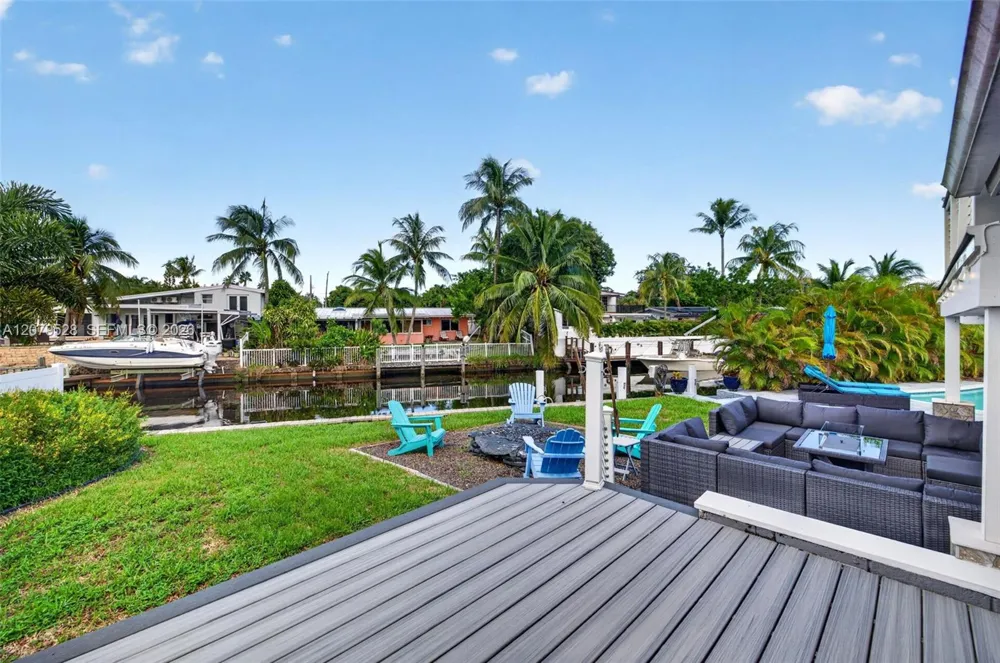 2518 Tortugas Ln Fort Lauderdale, FL 33312