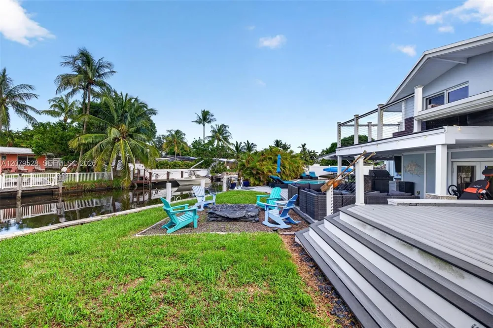 2518 Tortugas Ln Fort Lauderdale, FL 33312
