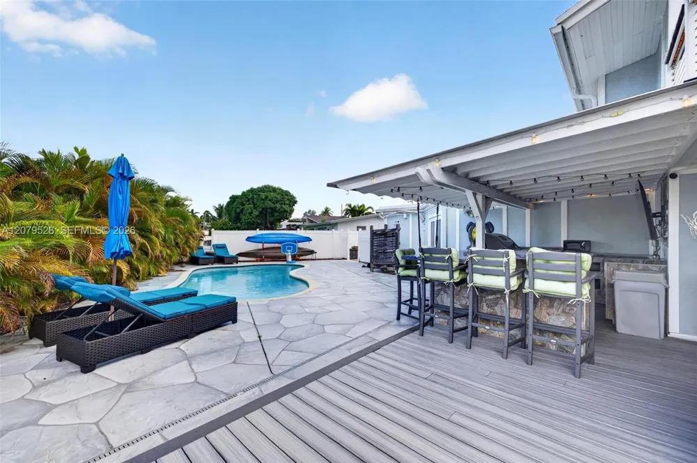 2518 Tortugas Ln Fort Lauderdale, FL 33312