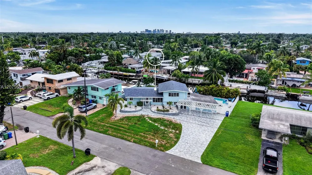 2518 Tortugas Ln Fort Lauderdale, FL 33312
