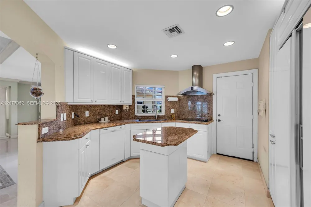 2523 SE 13th St Pompano Beach, FL 33062
