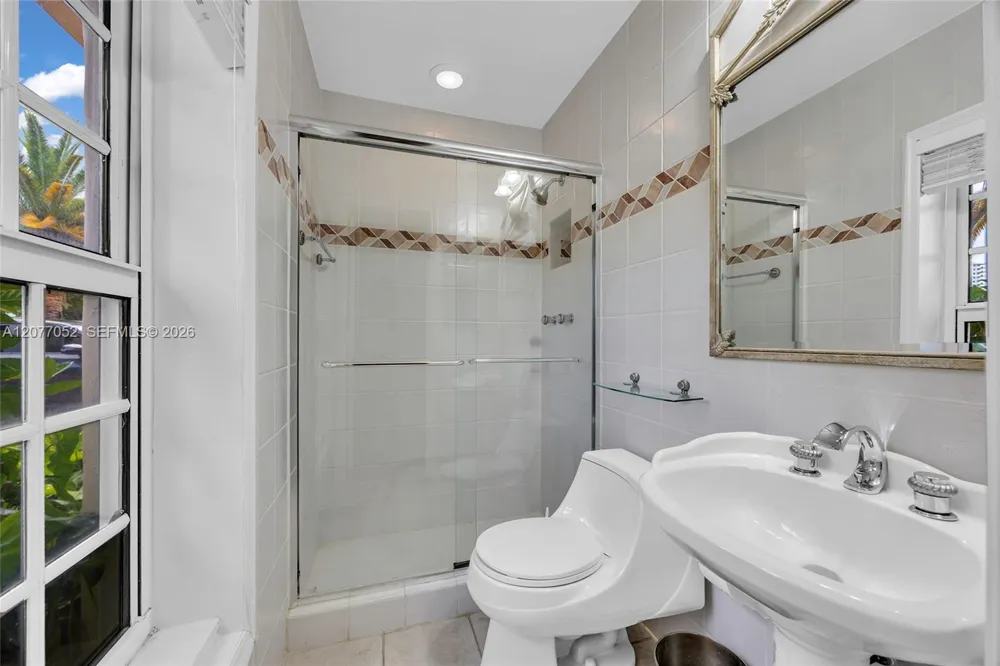 2523 SE 13th St Pompano Beach, FL 33062