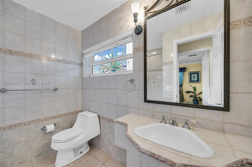 2523 SE 13th St Pompano Beach, FL 33062