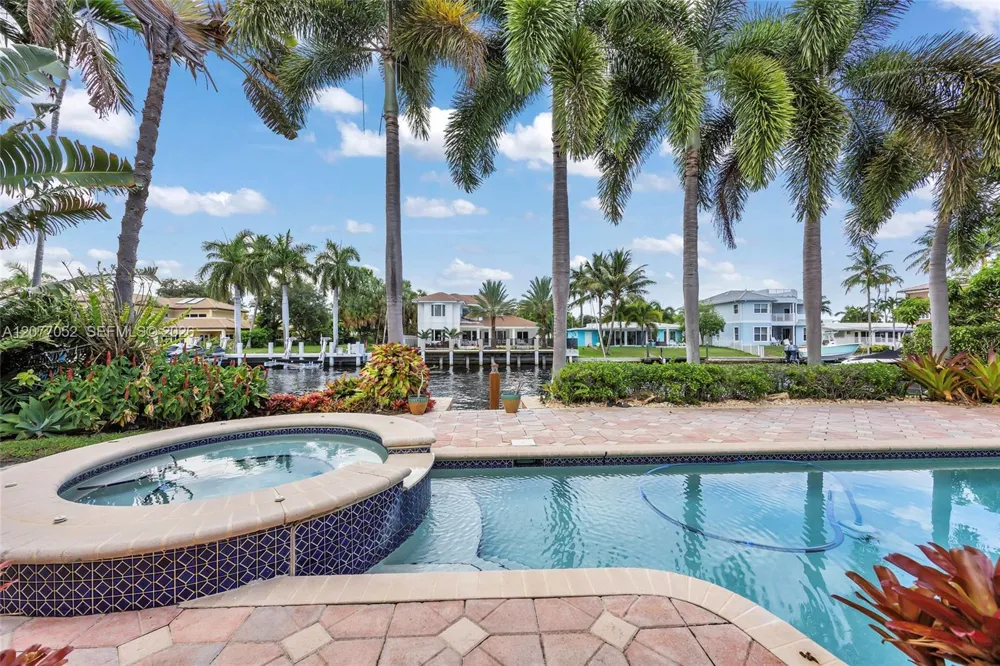 2523 SE 13th St Pompano Beach, FL 33062