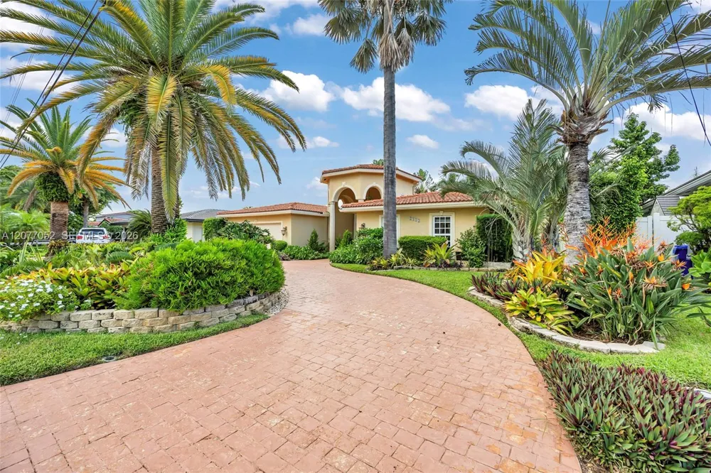 2523 SE 13th St Pompano Beach, FL 33062