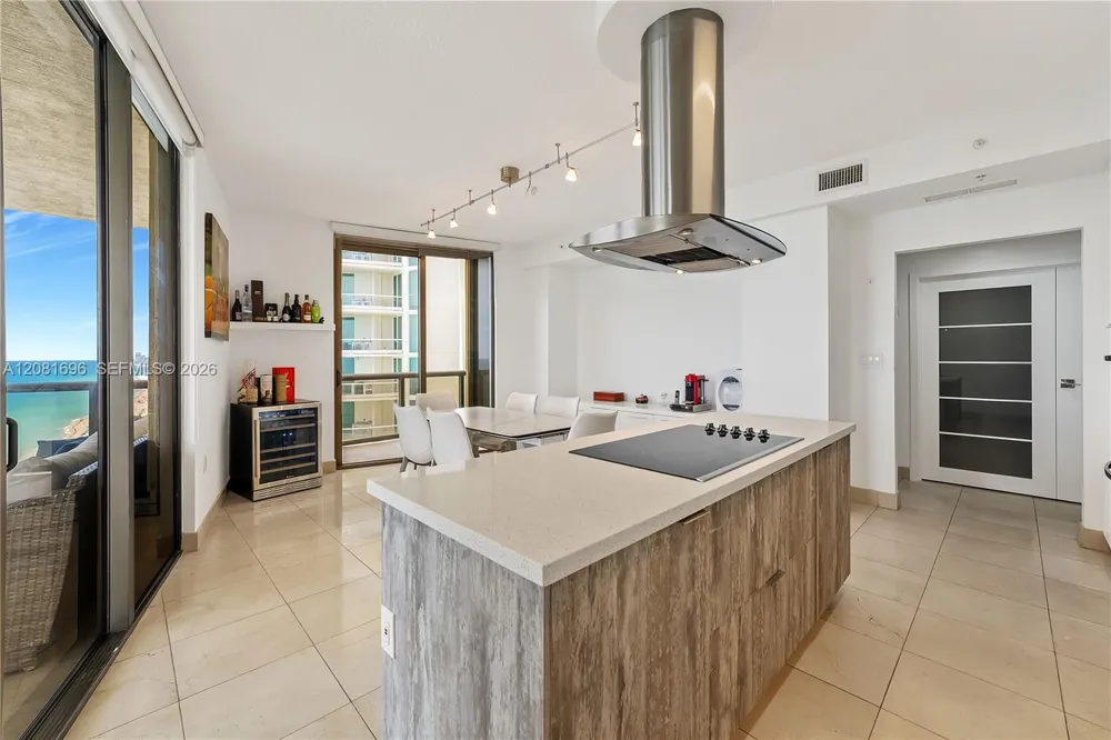 16275 Collins Ave #2101 Sunny Isles Beach, FL 33160