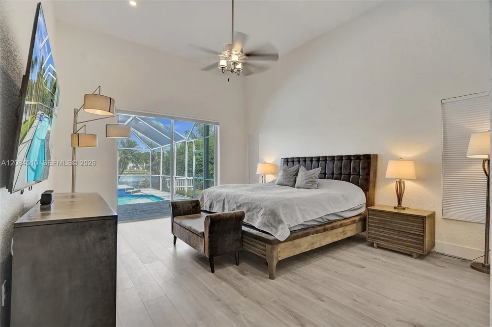 10261 SW 13th St #0 Pembroke Pines, FL 33025
