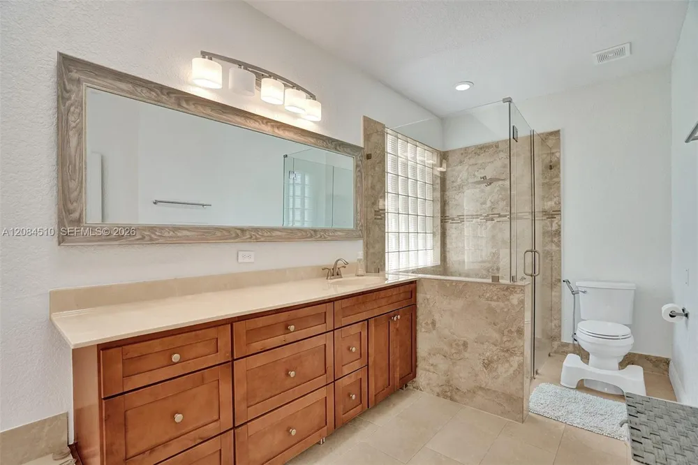 10261 SW 13th St #0 Pembroke Pines, FL 33025