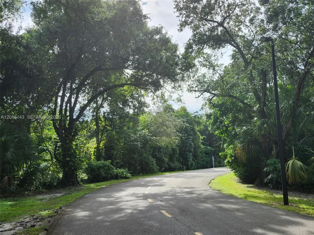 2440 NW 33rd St #1803 Oakland Park, FL 33309