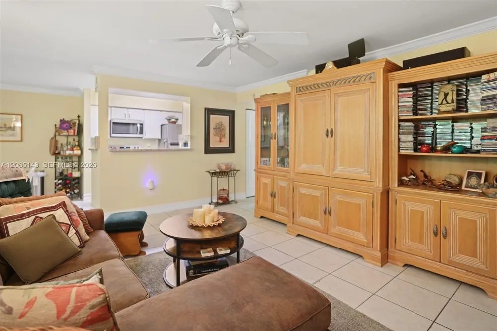 2440 NW 33rd St #1803 Oakland Park, FL 33309