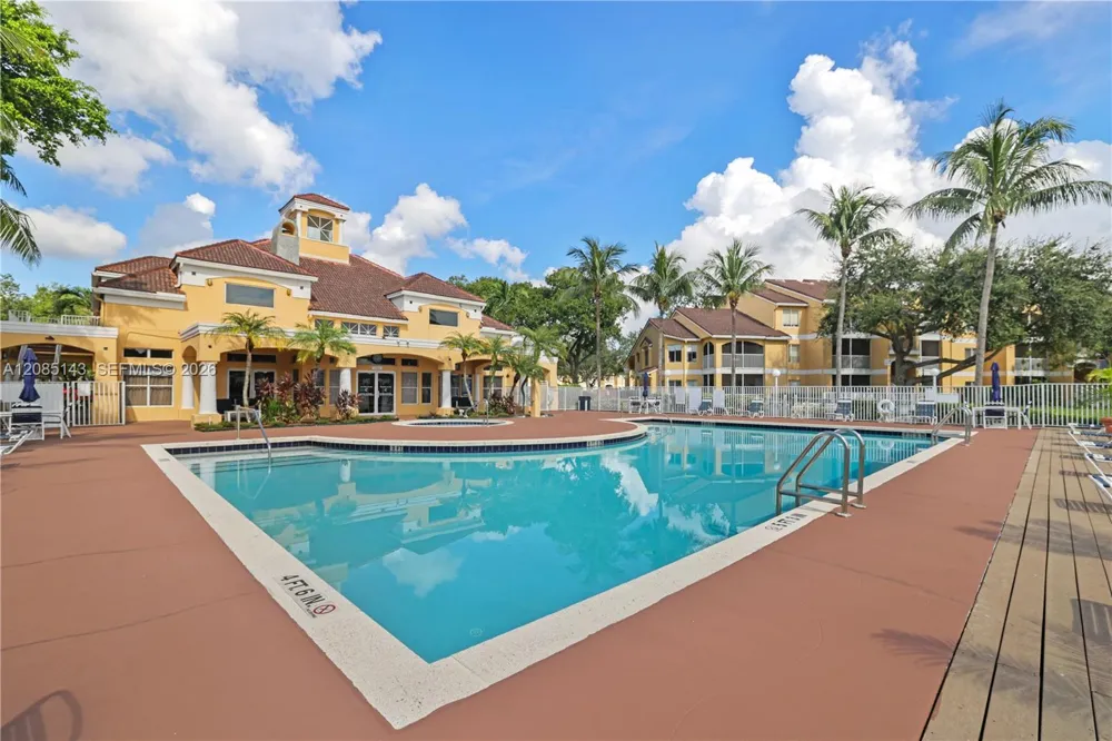 2440 NW 33rd St #1803 Oakland Park, FL 33309