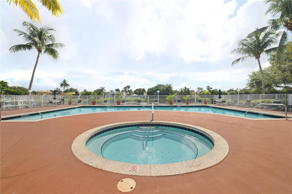 2440 NW 33rd St #1803 Oakland Park, FL 33309