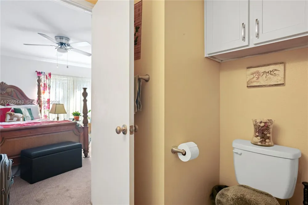 2440 NW 33rd St #1803 Oakland Park, FL 33309
