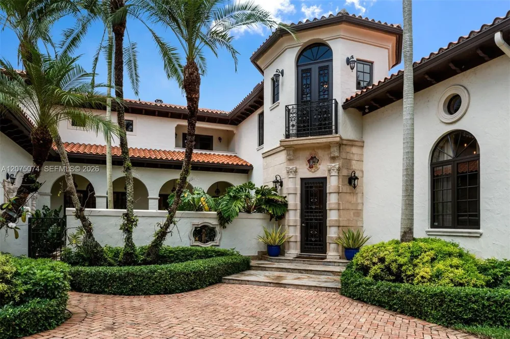 8800 SW 57th Ave Pinecrest, FL 33156