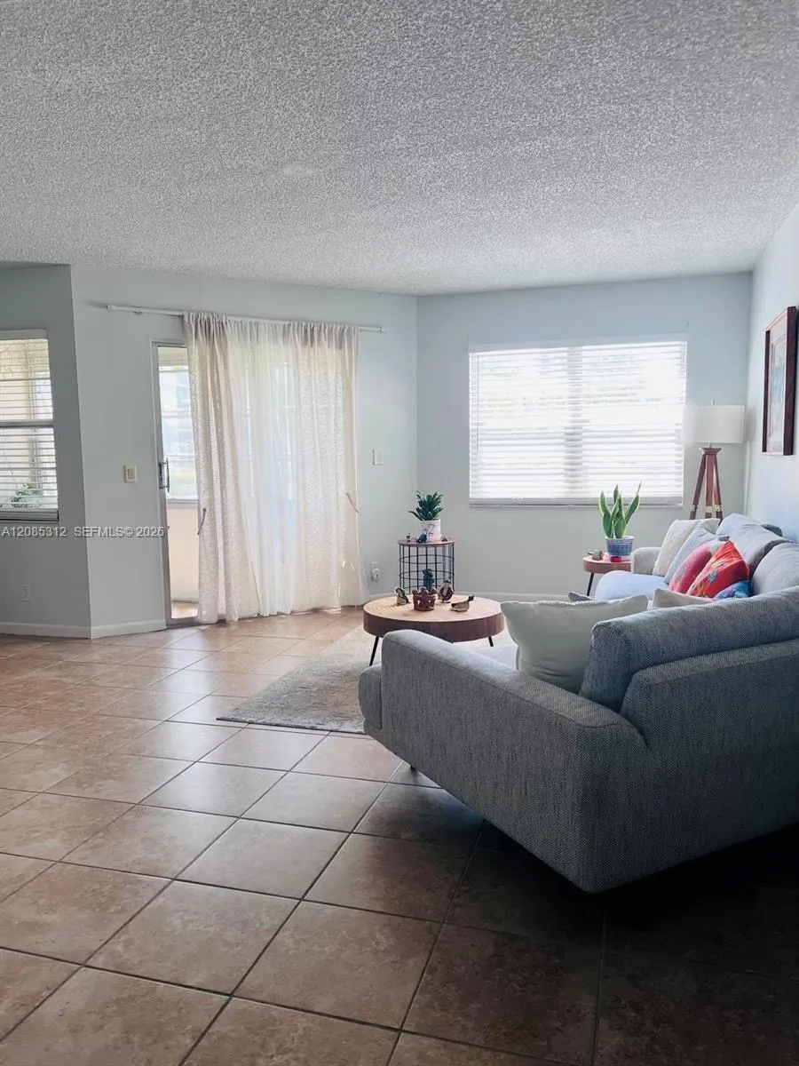 12500 SW 5th Ct #103M Pembroke Pines, FL 33027