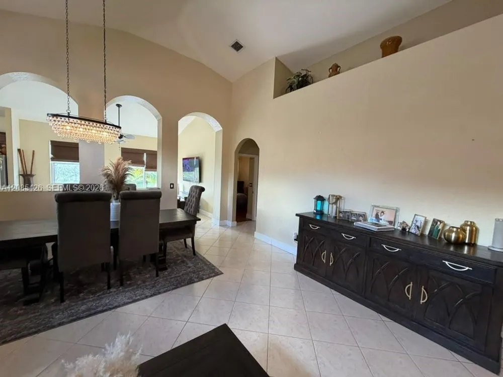 13374 SW 30th St Miramar, FL 33027